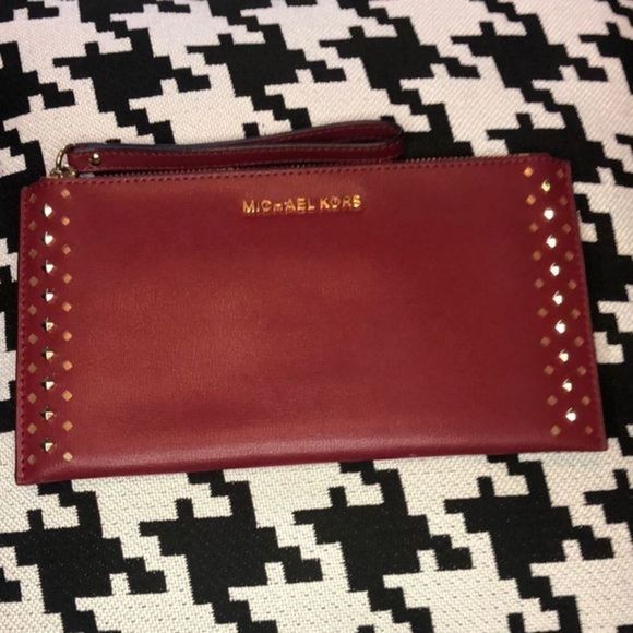 Authentic Michael Kors Jet Set Travel Clutch Wristlet NWOT - Red Studded - Picture 6 of 12